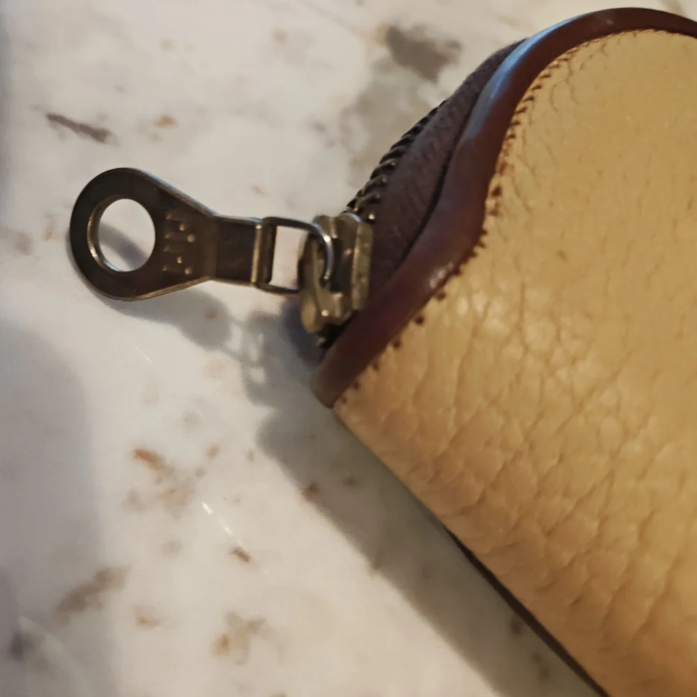 Dooney & Bourke Brown Leather Men's Bag - Picture 5 of 6